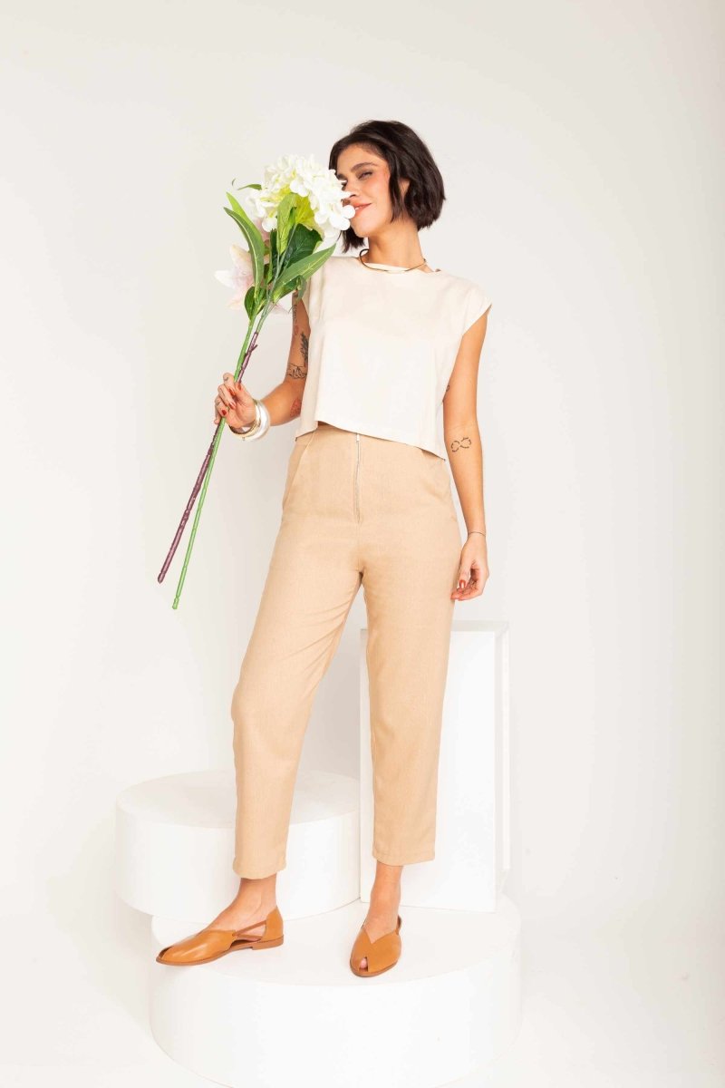 Calça Skinny de Linho com Zíper Frontal - Capuccino - Uhnika