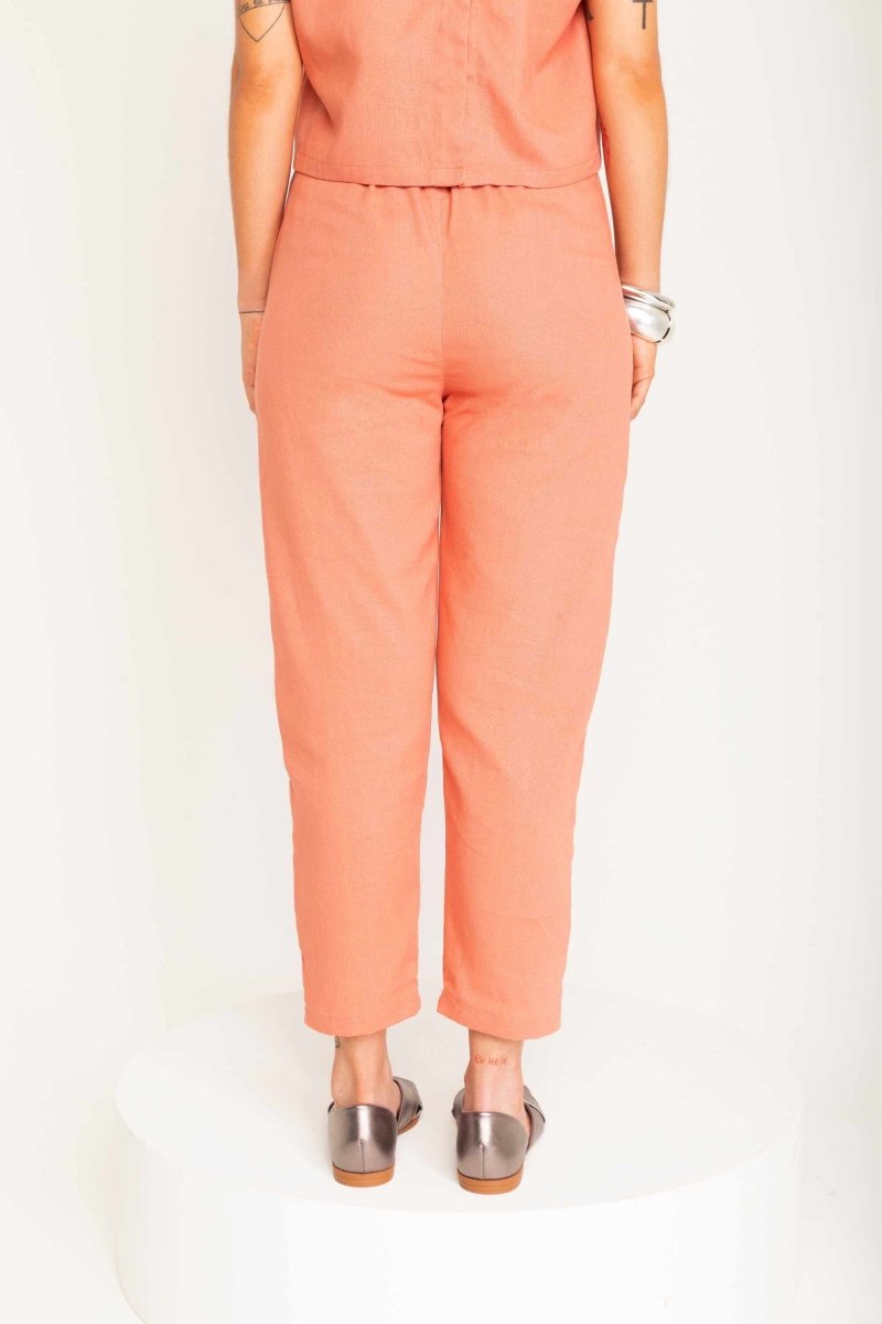 Calça Skinny de Linho com Zíper Frontal - Coral - Uhnika