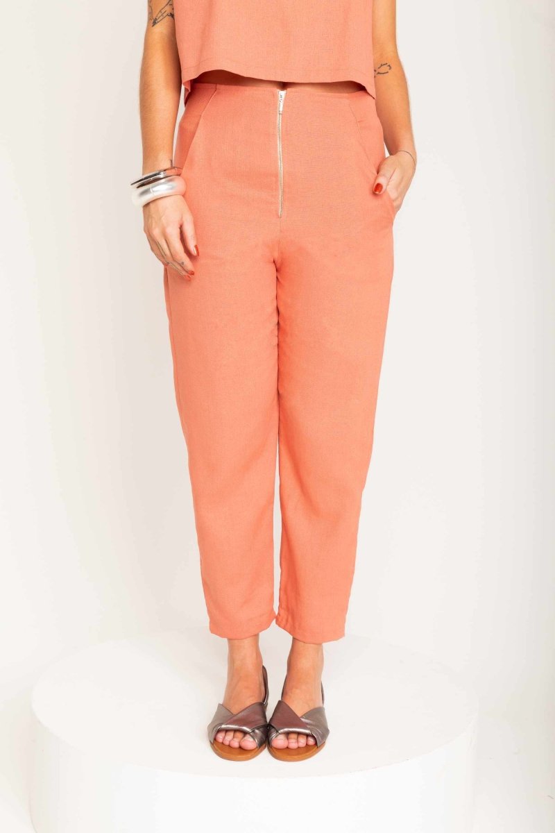 Calça Skinny de Linho com Zíper Frontal
