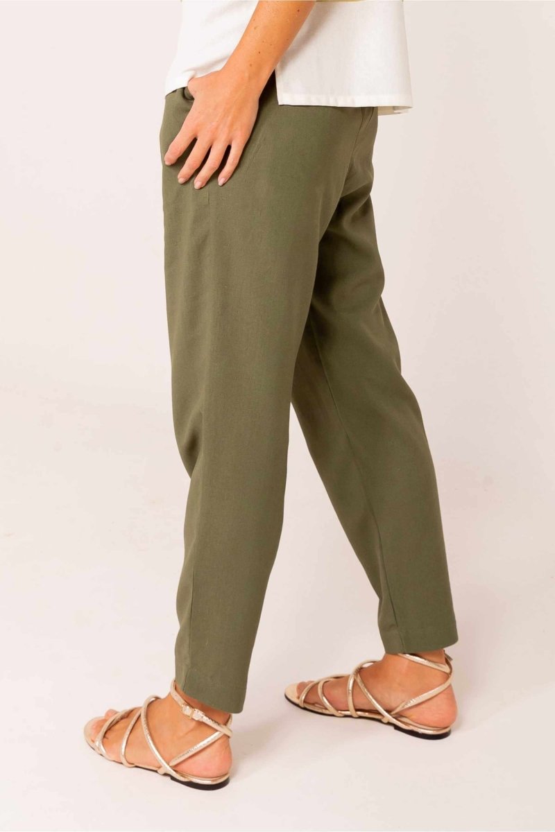 Calça Skinny de Linho - Verde - Uhnika