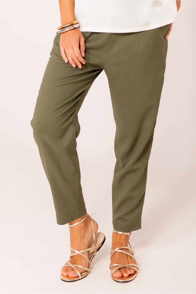 Calça Skinny de Linho - Verde - Uhnika