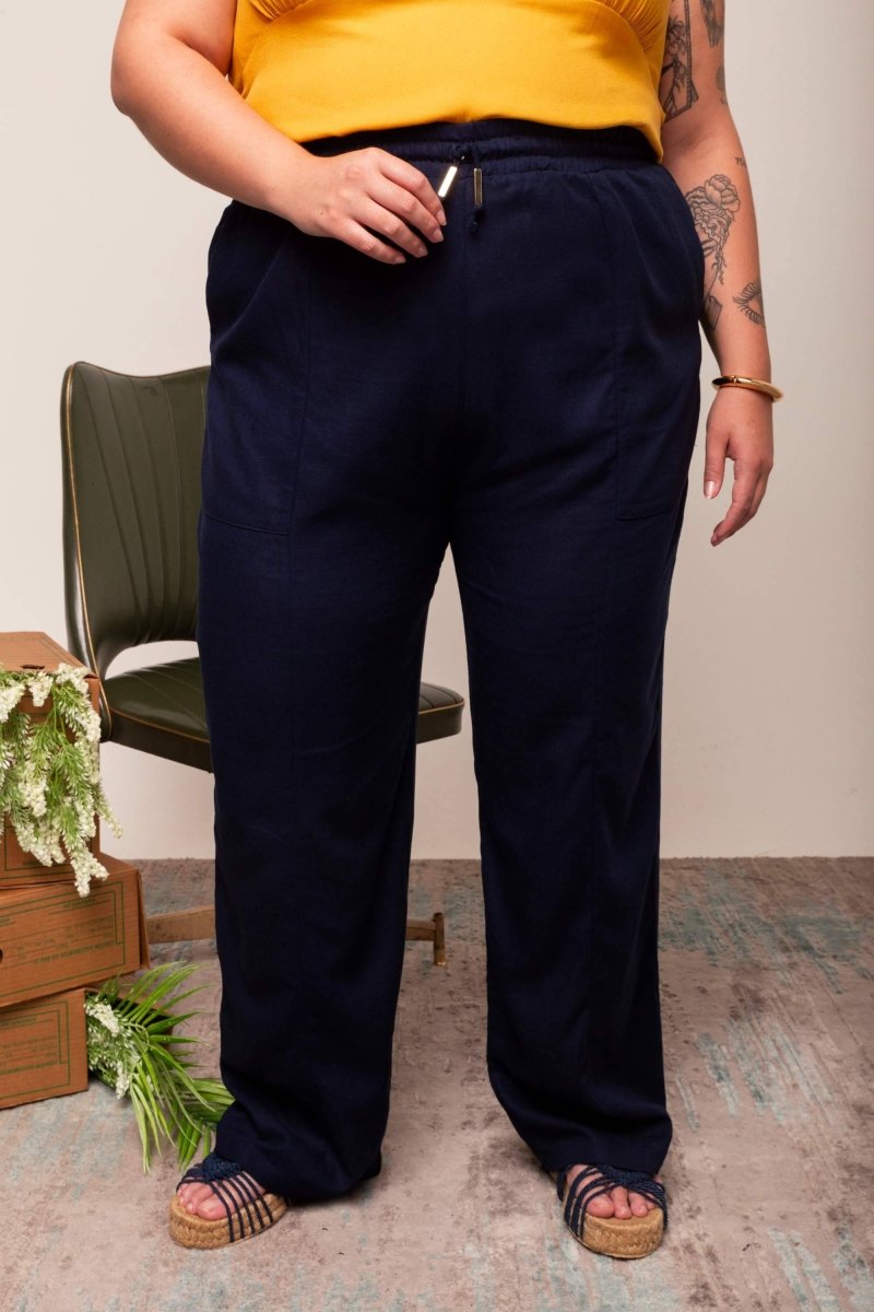 Calça Reta de Linho com Bolso - Azul Marinho - Uhnika