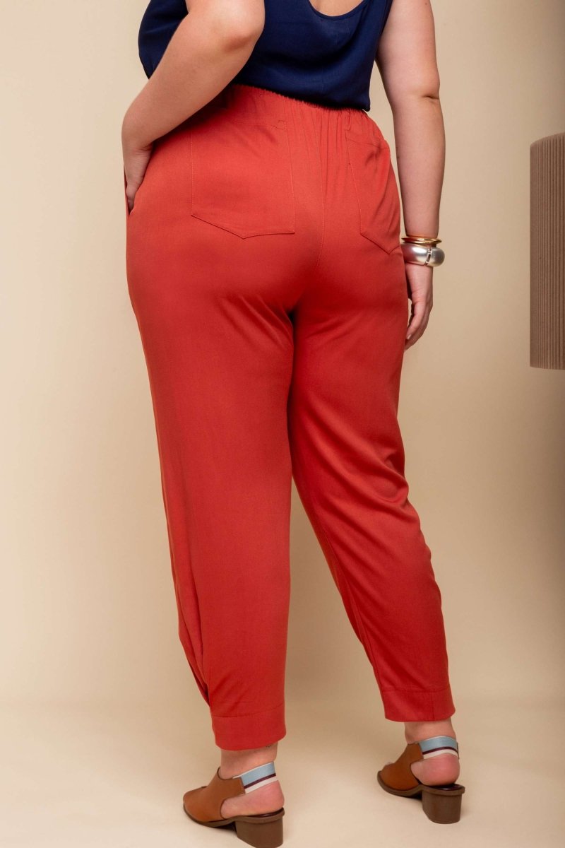 Calça de Viscose Sarja com Bolsos - Terracota - Uhnika