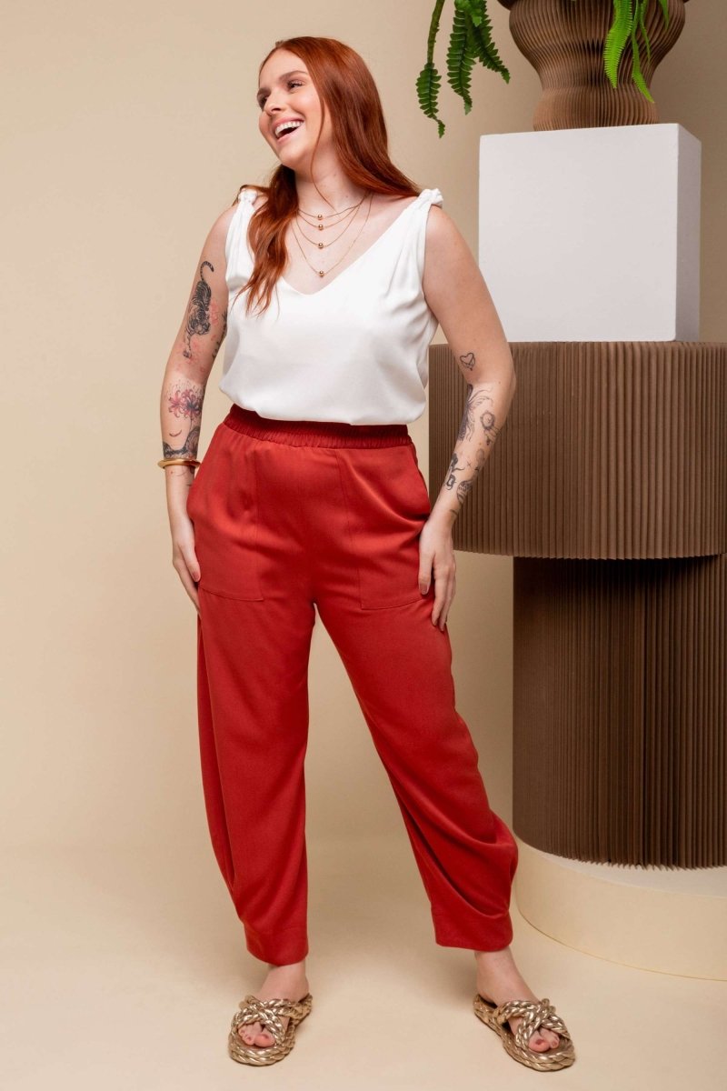 Calça de Viscose Sarja com Bolsos - Terracota - Uhnika