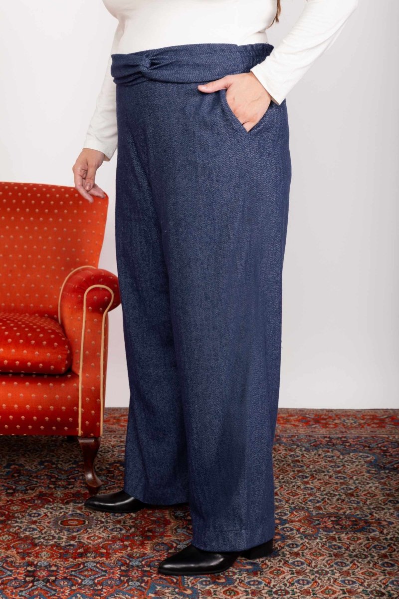 Calça Wide Leg Moletinho com Nó - Azul Marinho - Uhnika