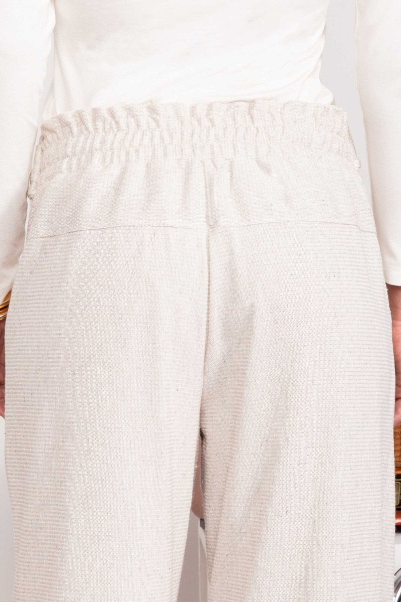 Calça Wide Leg Moletinho com Nó - Off White - Uhnika