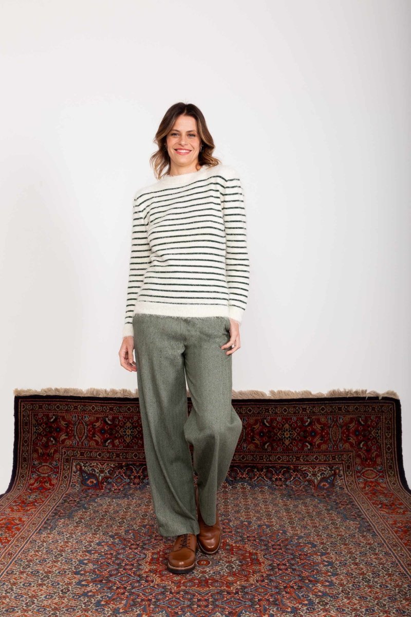 Calça Wide Leg Moletinho com Cinto - Verde - Uhnika