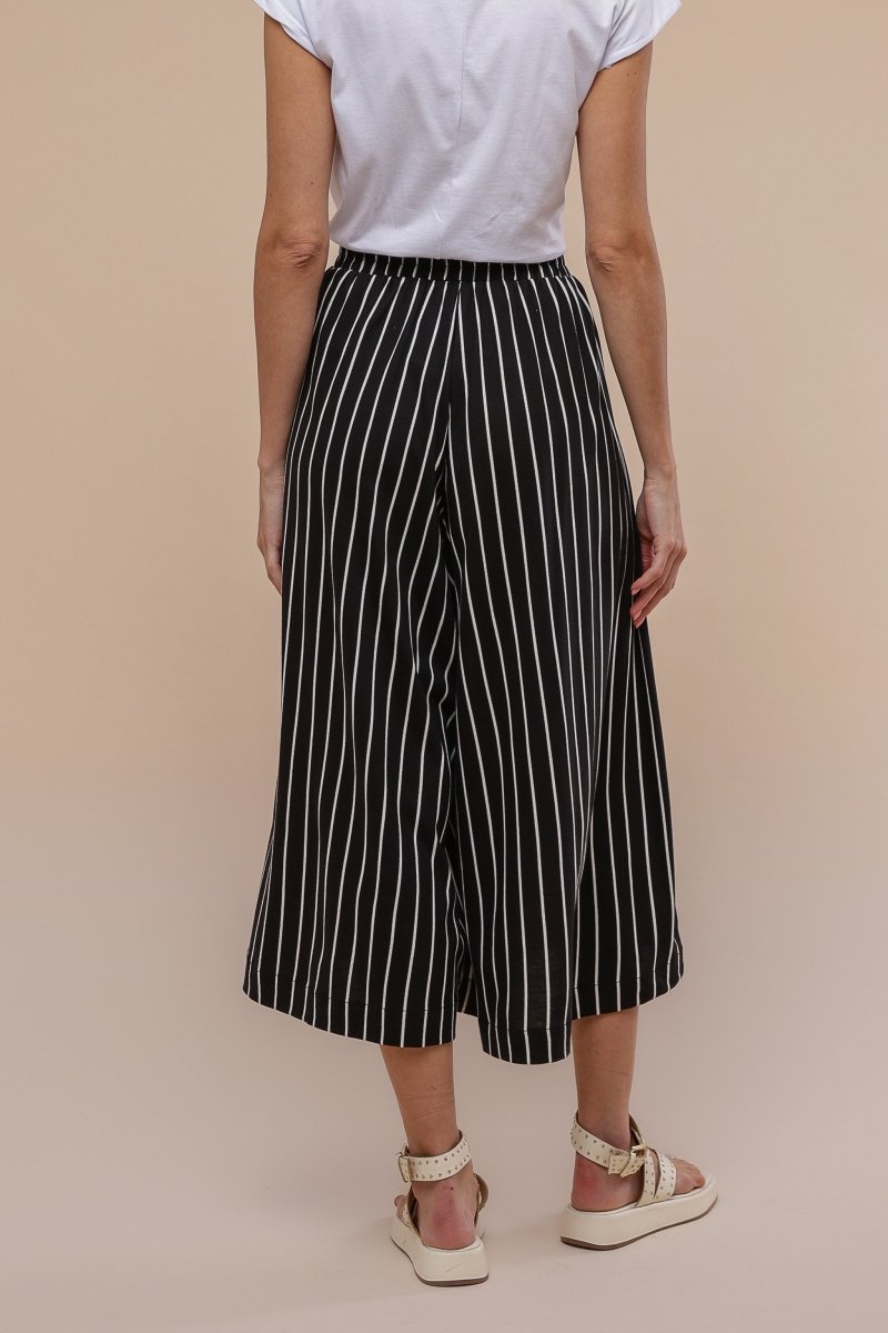 Calça Saia de Malha - Listrado Preto - Uhnika