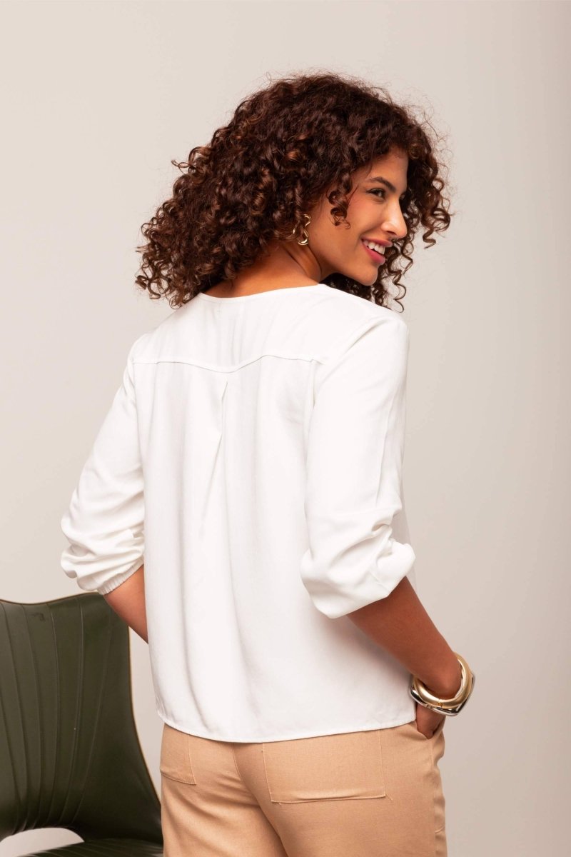 Camisa Gola V Feminina - Off White - Uhnika