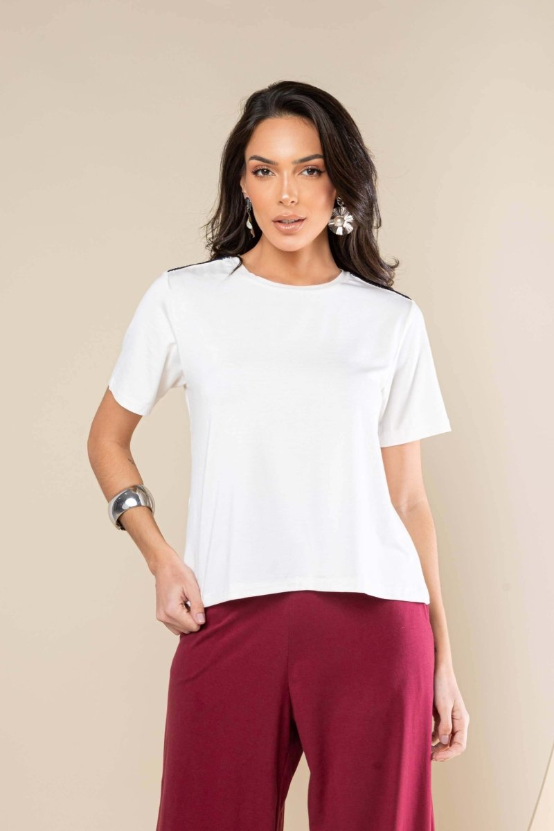 Camiseta Básica Visco Premium - Off White - Uhnika