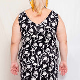 Vestido Curto de Linho Decote V - Floral Preto - Uhnika