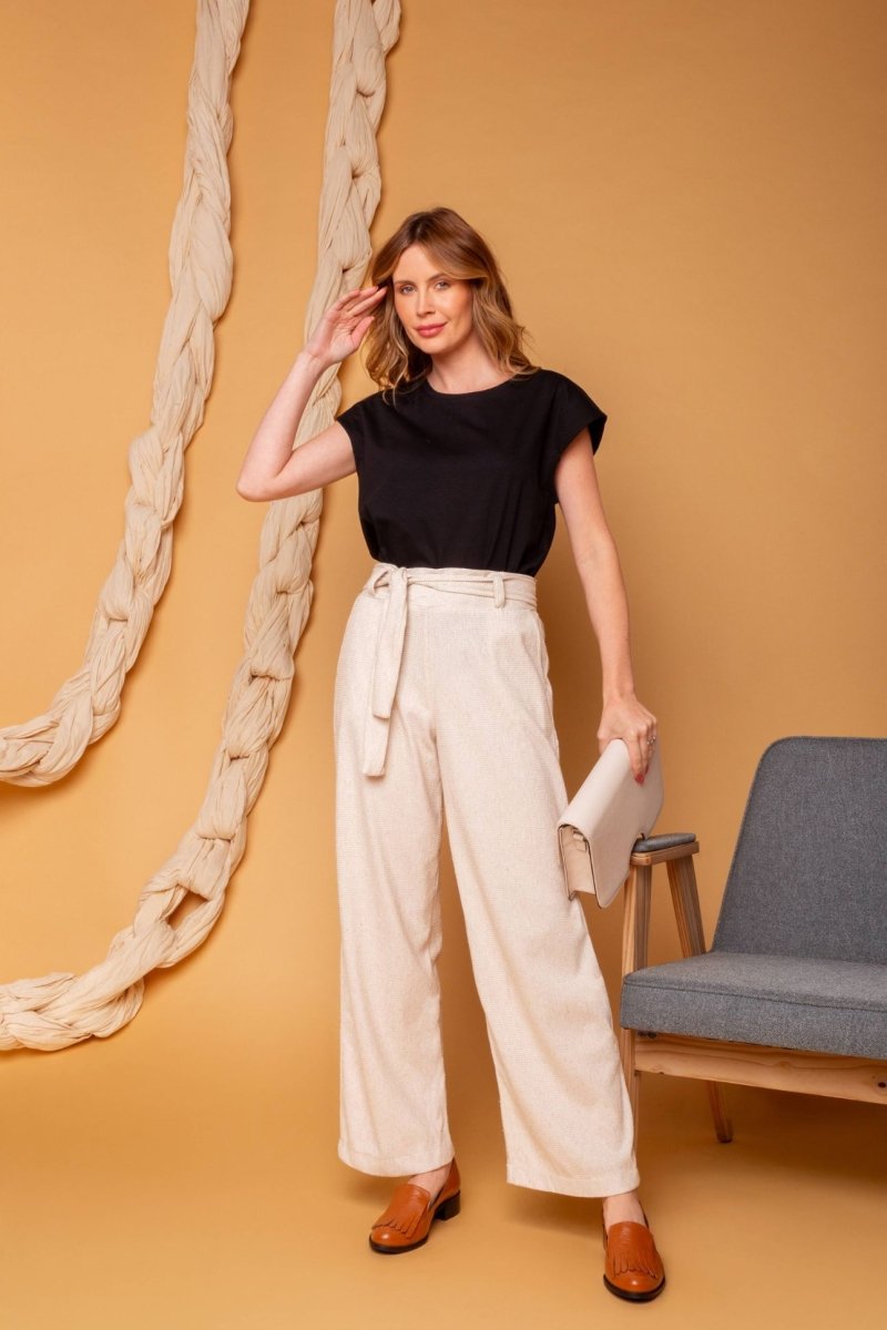 Calça Wide Leg Moletinho com Cinto - Off White - Uhnika
