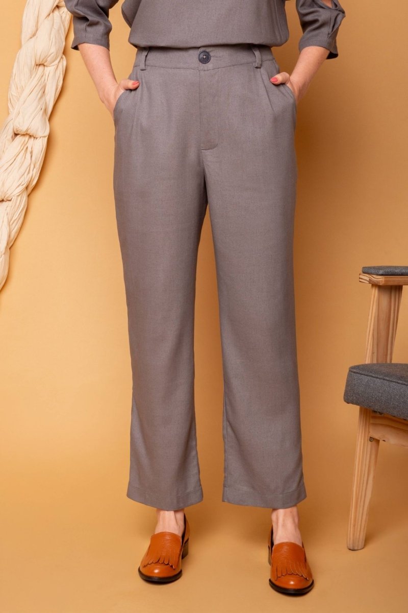 Calça Reta Alfaiataria Feminina - Cinza - Uhnika