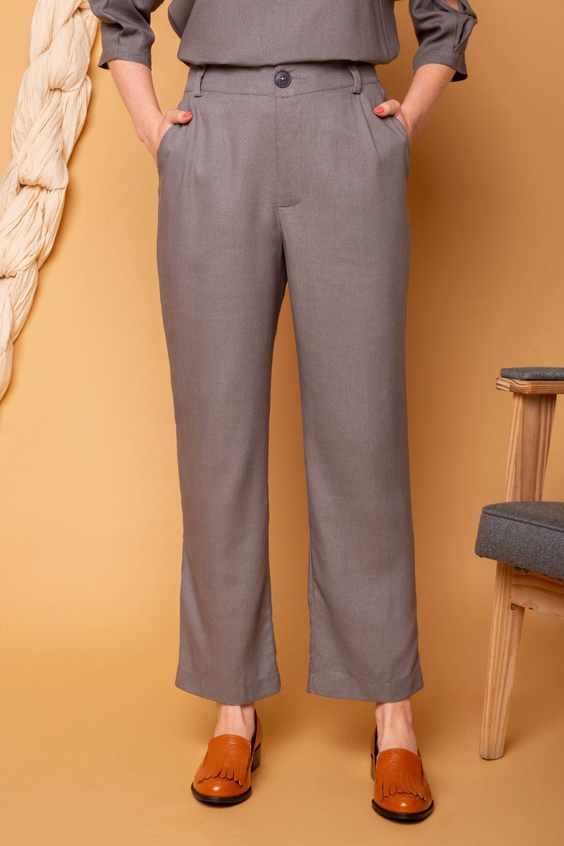 Calça Reta Alfaiataria Feminina