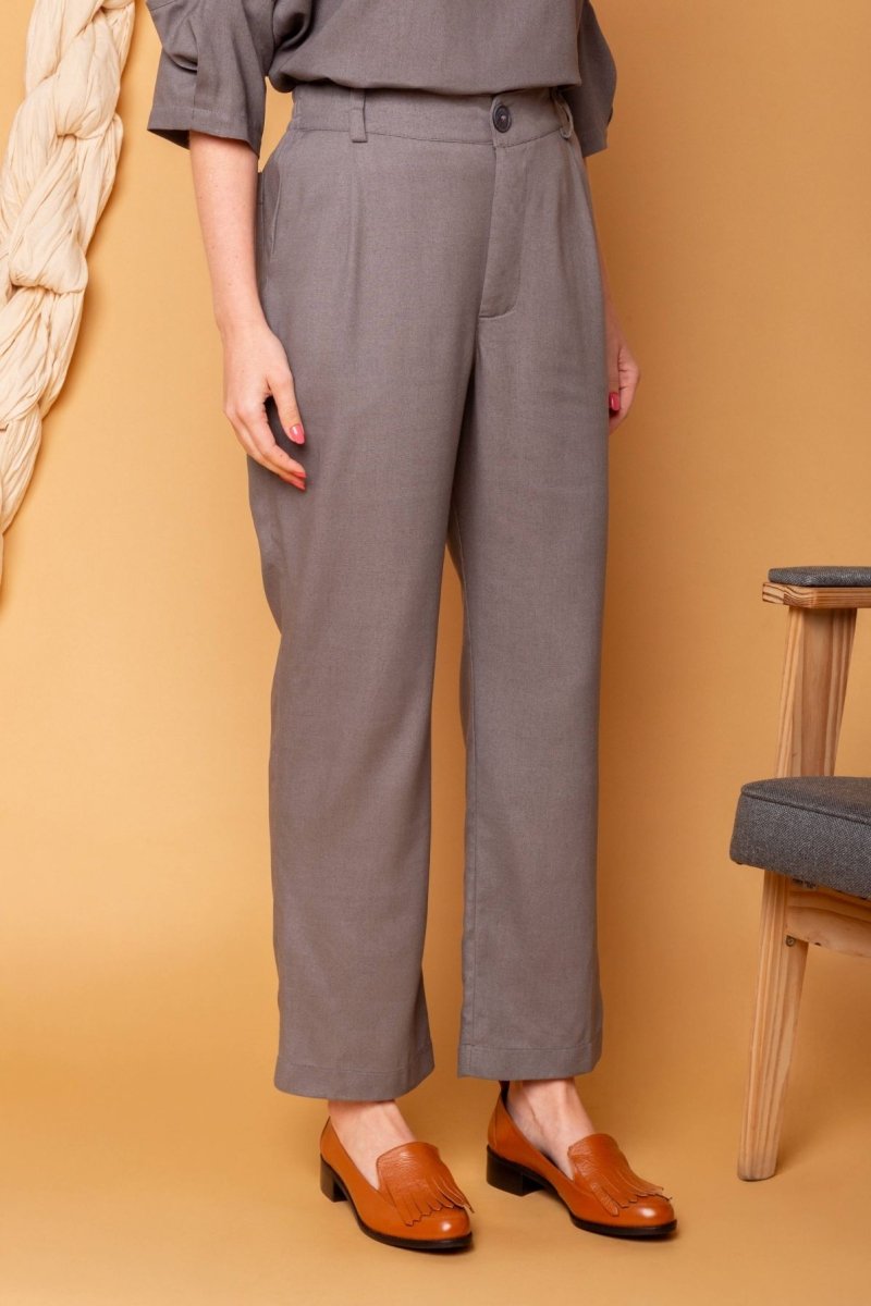 Calça Reta Alfaiataria Feminina - Cinza - Uhnika