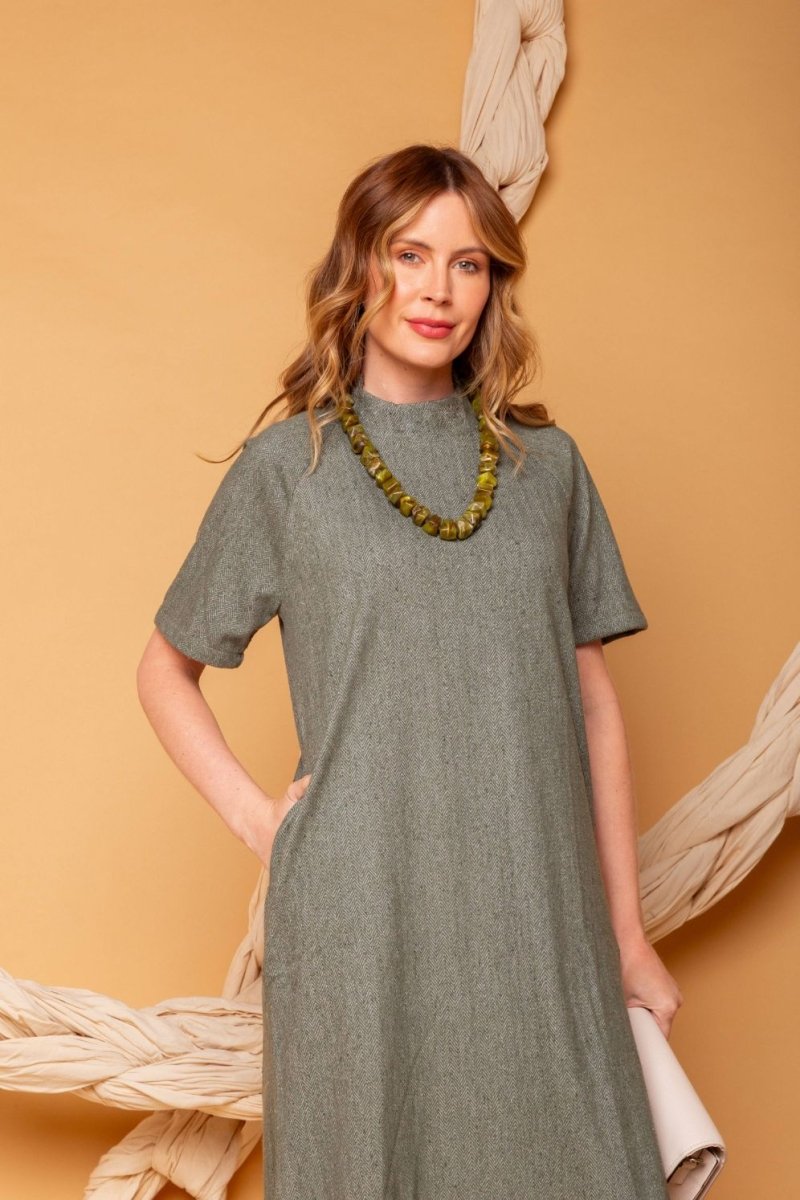 Vestido Midi Manga Curta - Verde - Uhnika