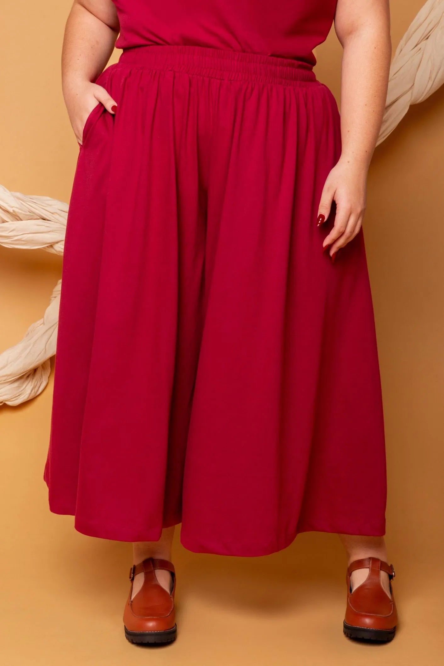 Calça Saia de Malha - Preto - Uhnika
