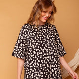 Camiseta Oversized com Fenda - Poá - Uhnika