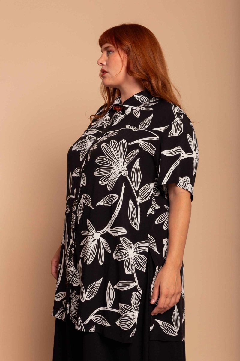 Camisa Oversized - Floral Preto - Uhnika