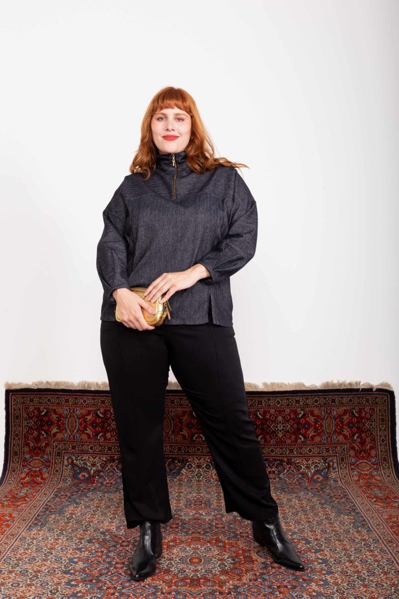 Moletom Oversized Gola Alta com Zíper - Preto - Uhnika